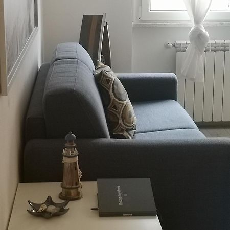 Monica'S Apartment Марина-ди-Каррара Номер фото